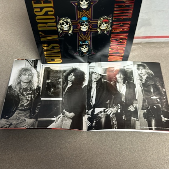 Guns N Roses Appetite for Destruction 2 cd’s in Excellent like new condition - Picture 11 of 12